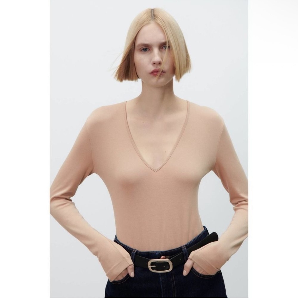 Zara EUC Long Sleeve Cotton V Neck Bodysuit Beige Nude Tan Size M Top Body suit